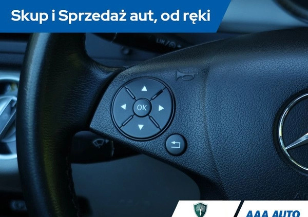 Mercedes-Benz Klasa C cena 38000 przebieg: 197513, rok produkcji 2010 z Jedlicze małe 379
